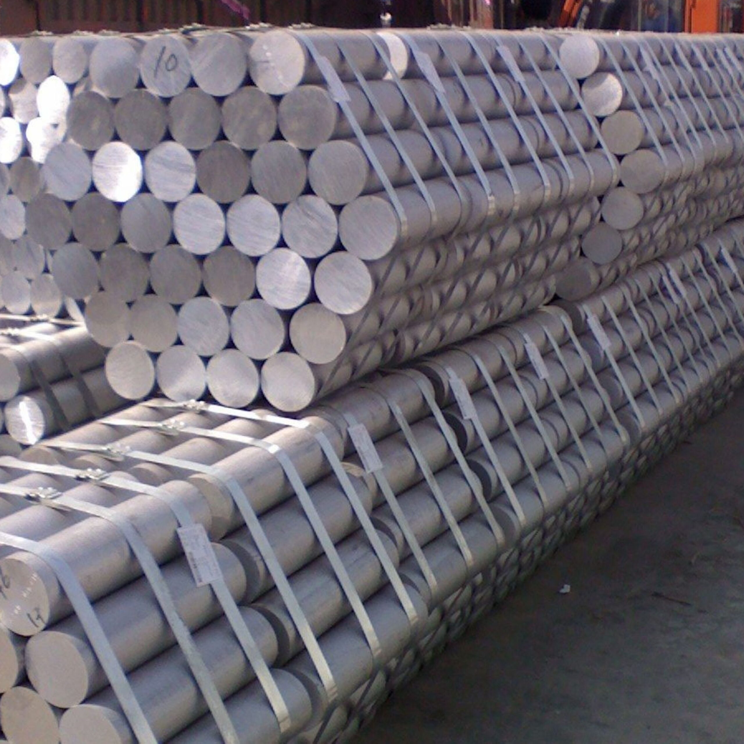 Aluminum bar